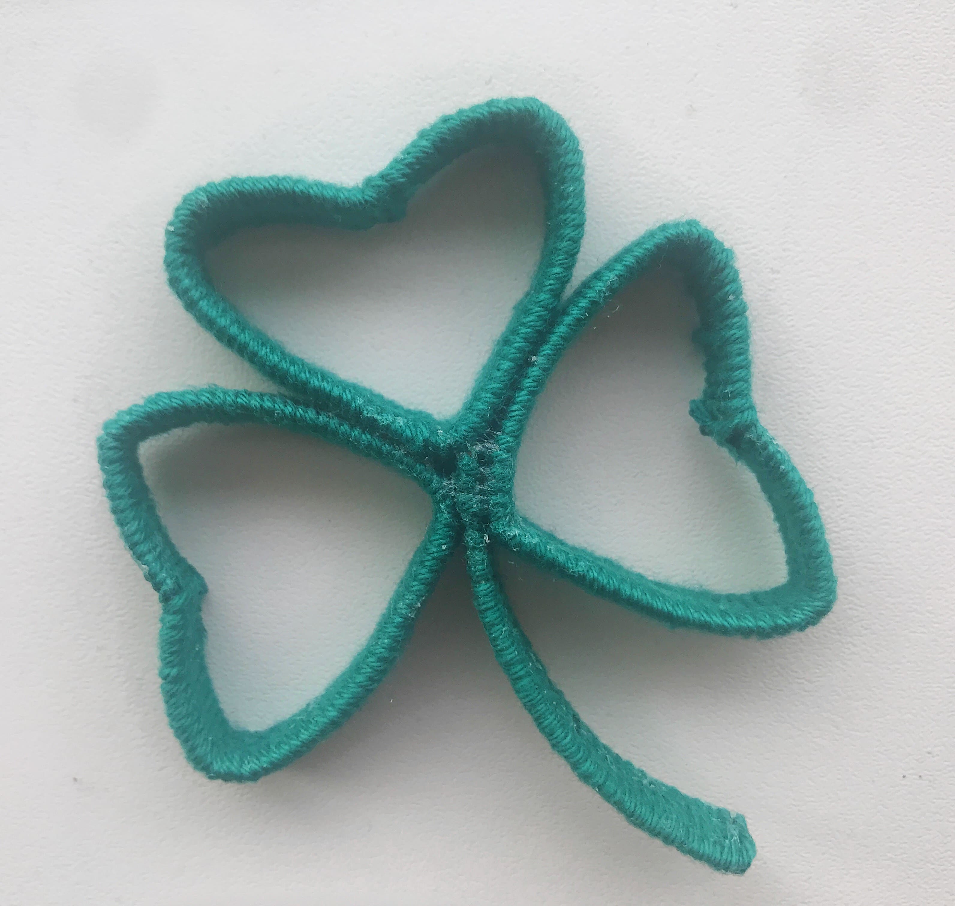 toilet paper roll yarn shamrock