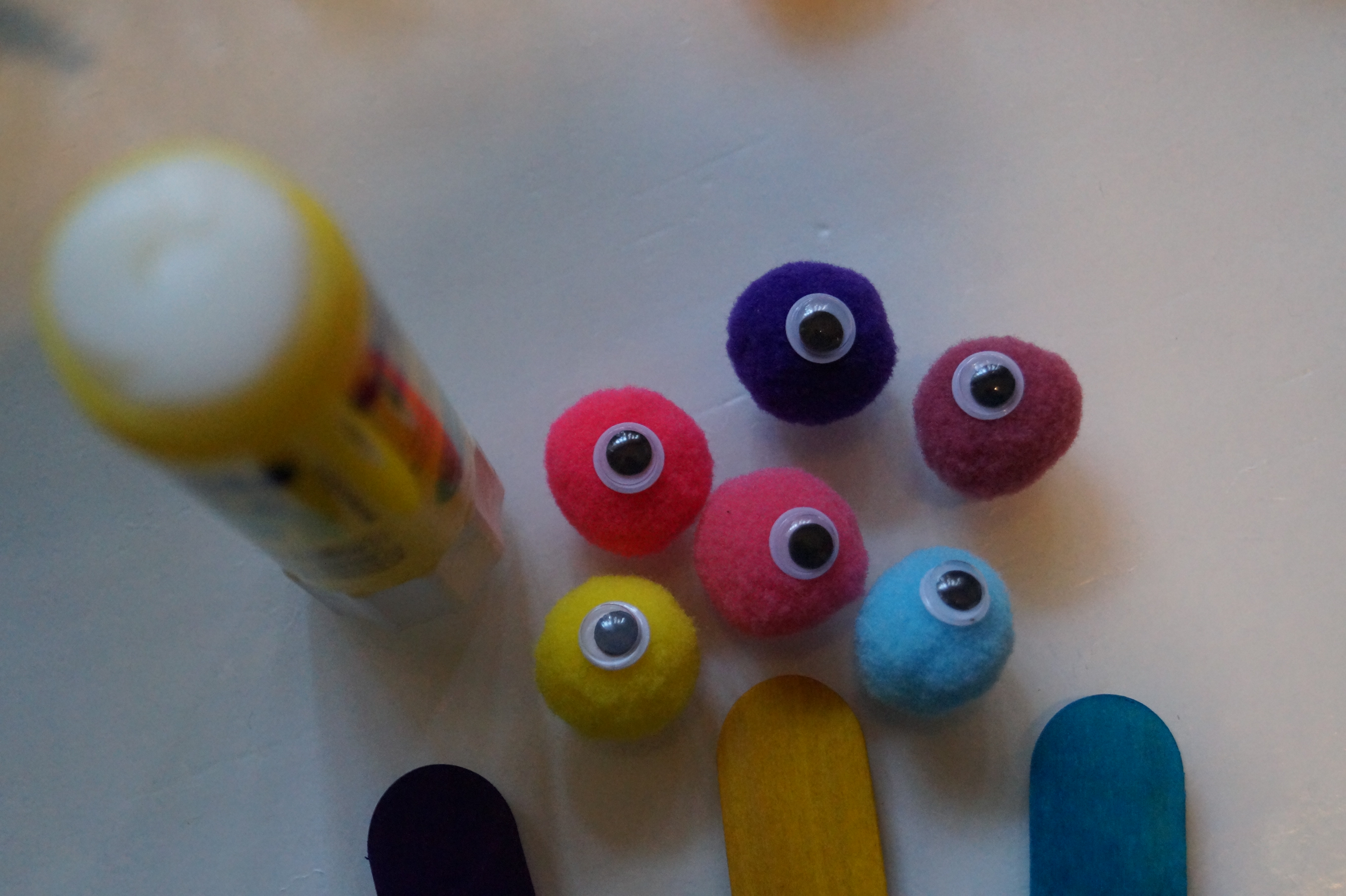 DIY marcadores de livros monstros biblioteca para crianças