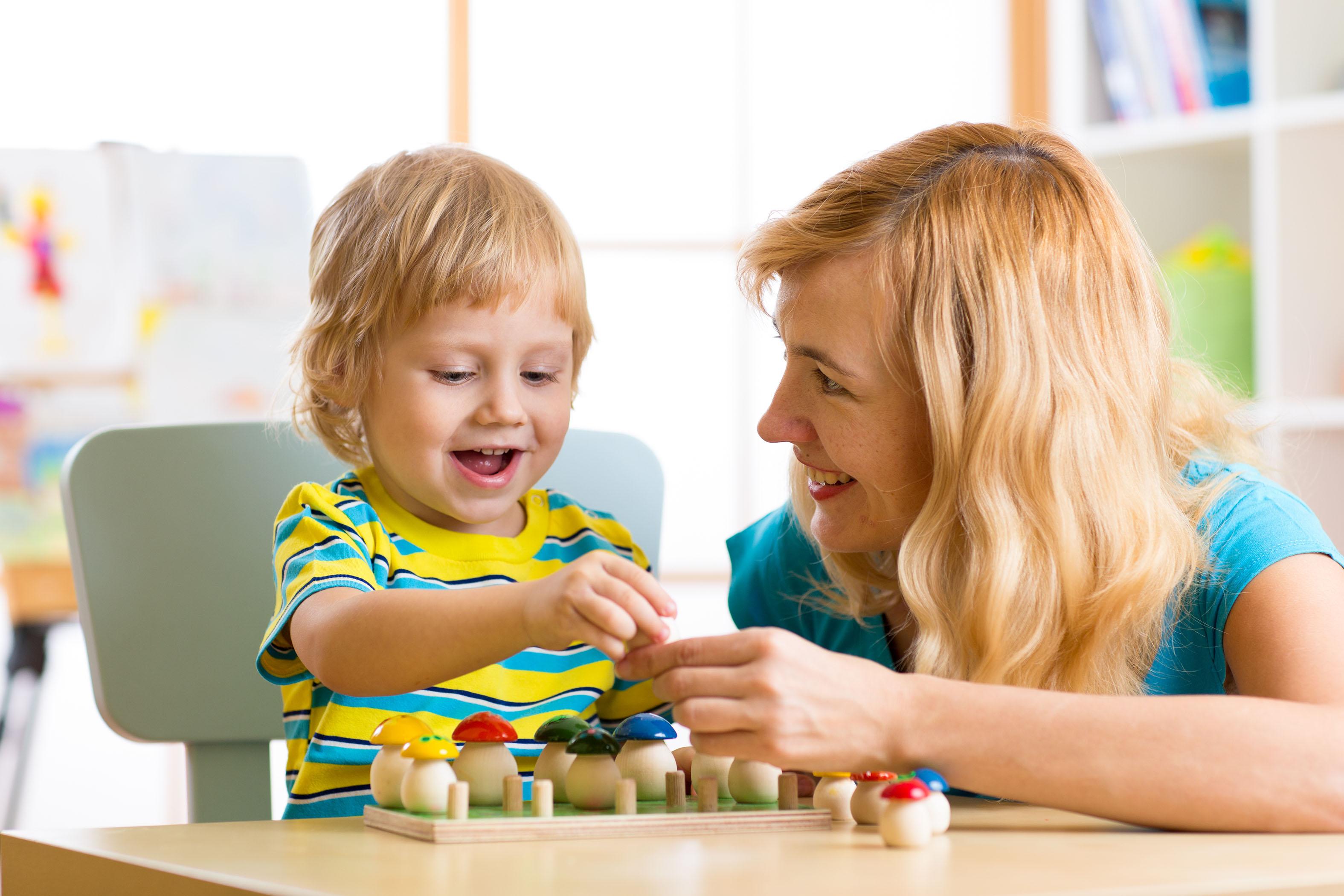 Come prepararsi per il lavoro da babysitter