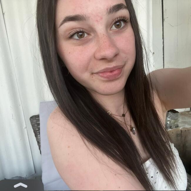Babysitter in Nouans-les-Fontaines: Lily-rose