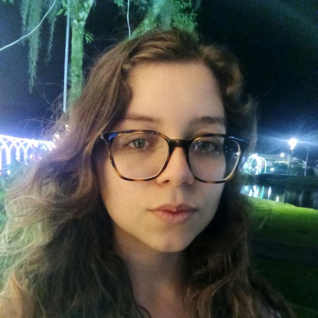 Babá em Santo Amaro da Imperatriz: Ana Meiyer