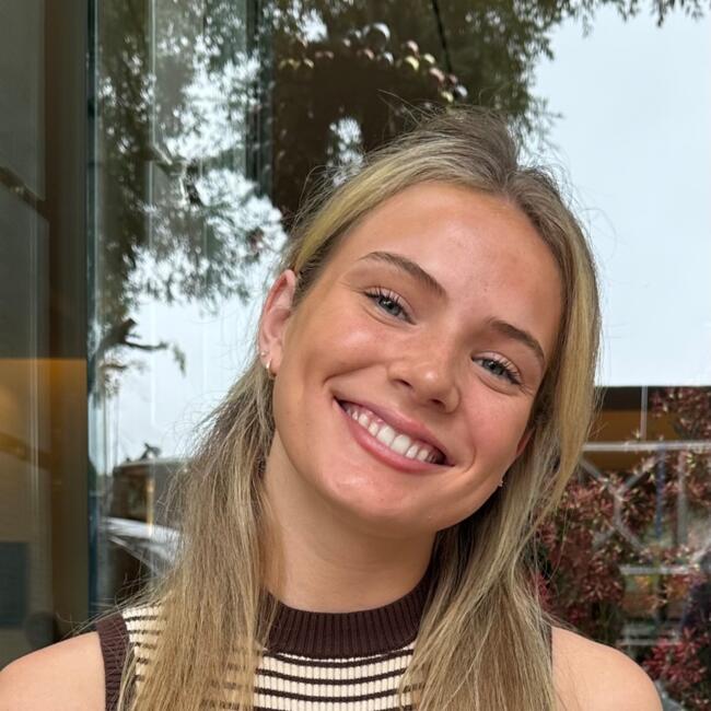 Babysitter in Sydney: Amelia