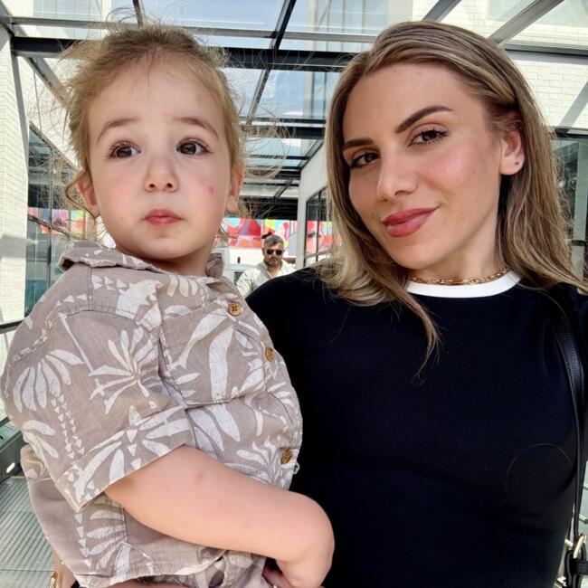 وظيفة جليسة أطفال في عمّان: Nathalie