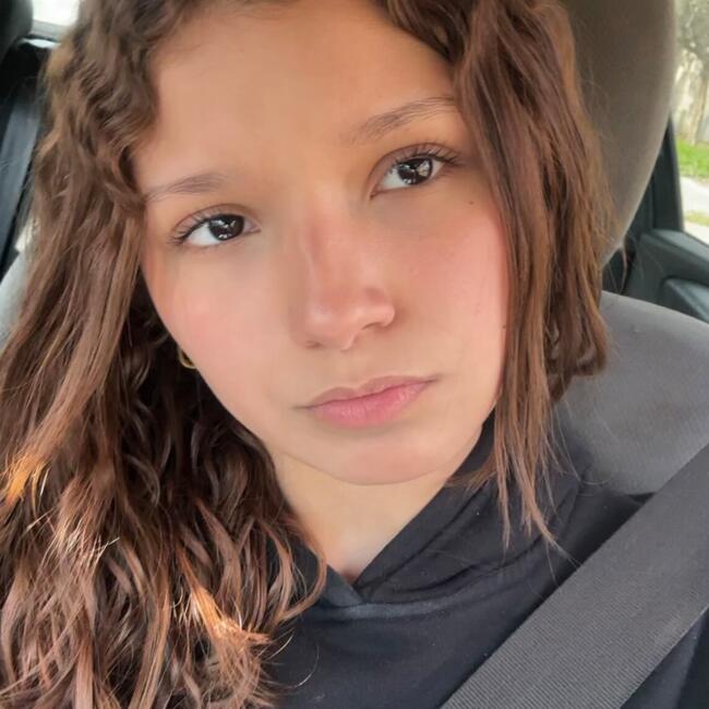 Niñera en Berazategui: Oriana