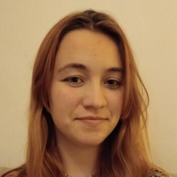 Babysitter in Angers: Eve