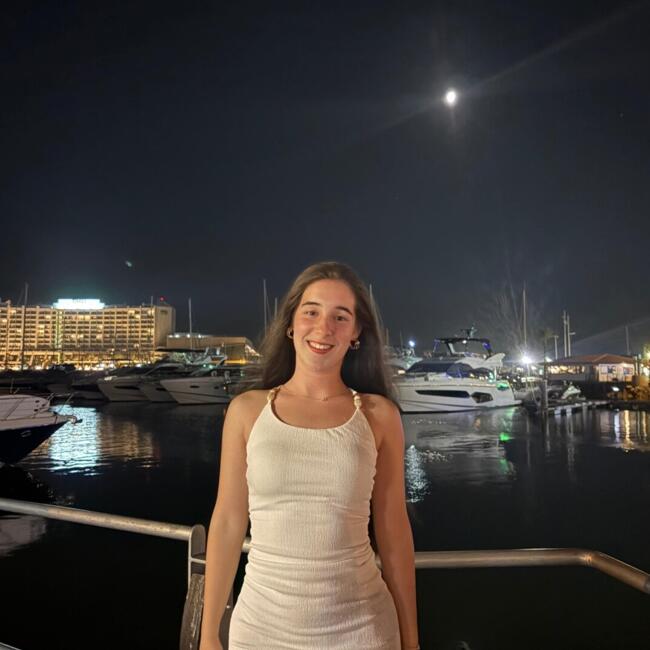 Babysitter in Porto: Rita