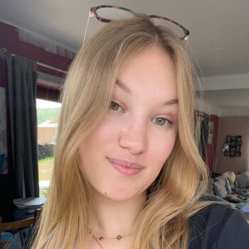 Babysitter in Huy: Océane