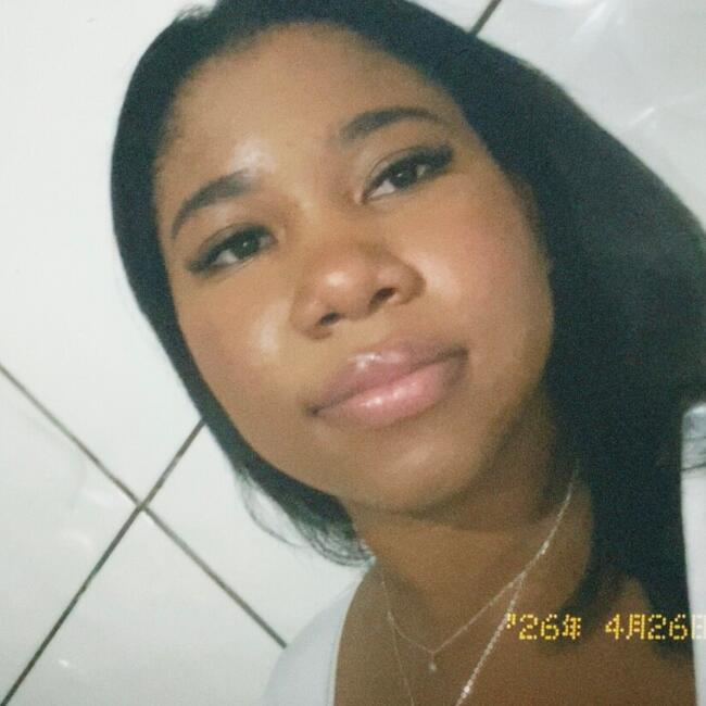 Babá em Vila Velha: Rayna