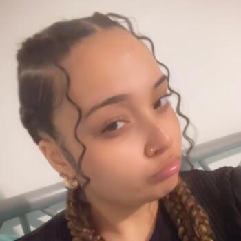 Babysitter in London: Nayah