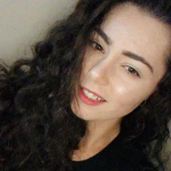 Babysitter Bacchus Marsh: Faye