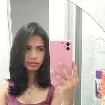 Babysitter in Belo Jardim: Juliana