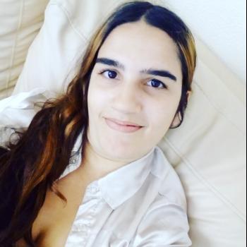 Babysitter in Alcabideche: Andreia