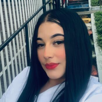 Baby-sitter in Armenia: Erika