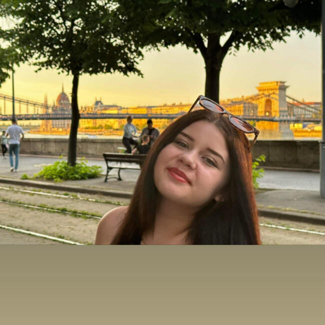 Bébiszitter Kecskemét területén: Nóra