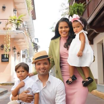 Trabajo para niñera en Panamá: trabajo para niñera Kevin