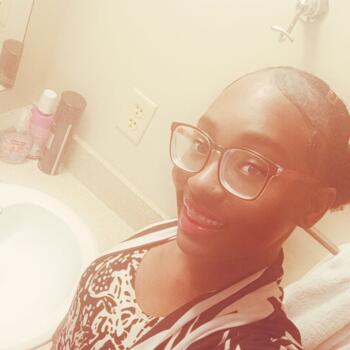 Babysitter Omaha: Amanda