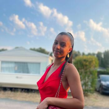 Babysitter in Aubervilliers: Alyssa