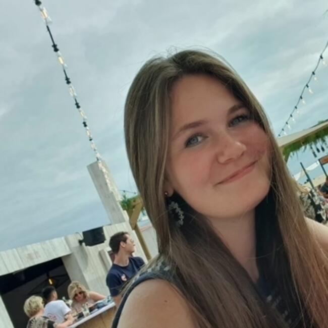 Babysitter in Hoeselt: Lotte