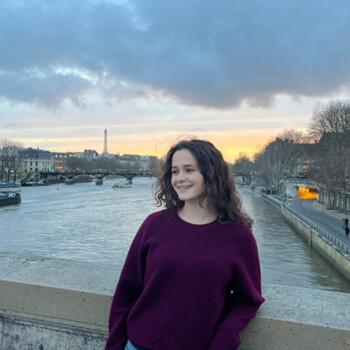 Babysitter in Paris: Bérénice