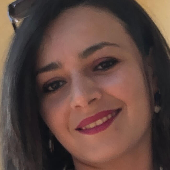 Babysitter in Albert: Tassadit