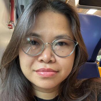 Babysitter Naples: Xuan linh