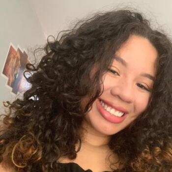 Babysitter in Araucária: Izaura