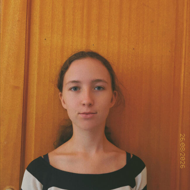 Babysitter in Anguilcourt-le-Sart: Florine