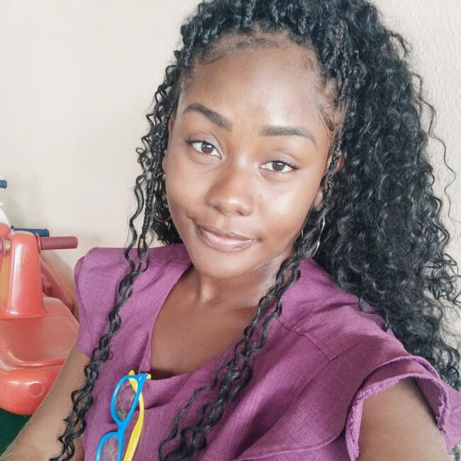 Babysitter in Salvador: Roseane