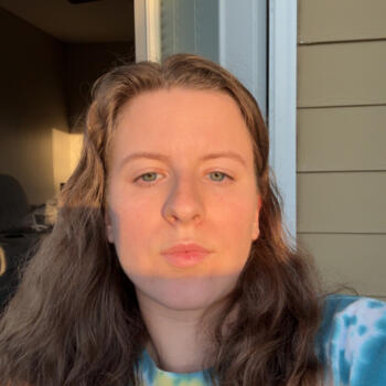 Babysitter in Macon: Breanna