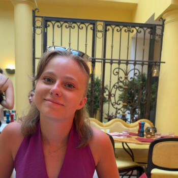 Babysitter in Mandeure: Audrey