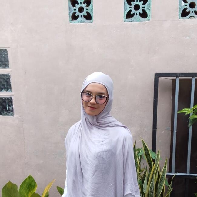 Babysitter in Bogor Barat: Ratu