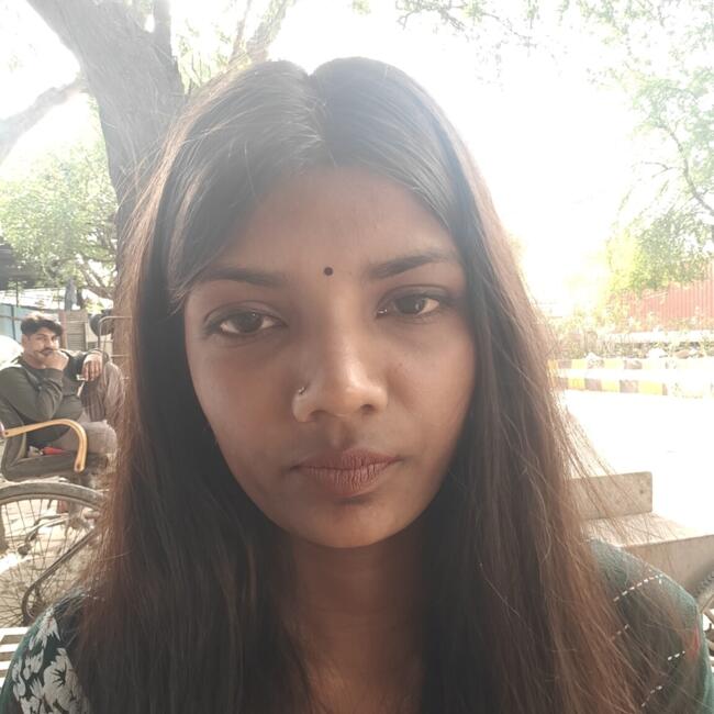 Babysitter in New Delhi: Amisha
