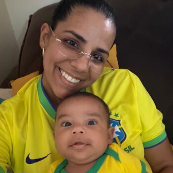 Emprego de babá em Goiânia: emprego de babá Isabella