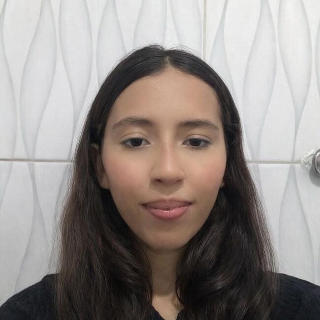 Babysitter in Belém: Evellyn