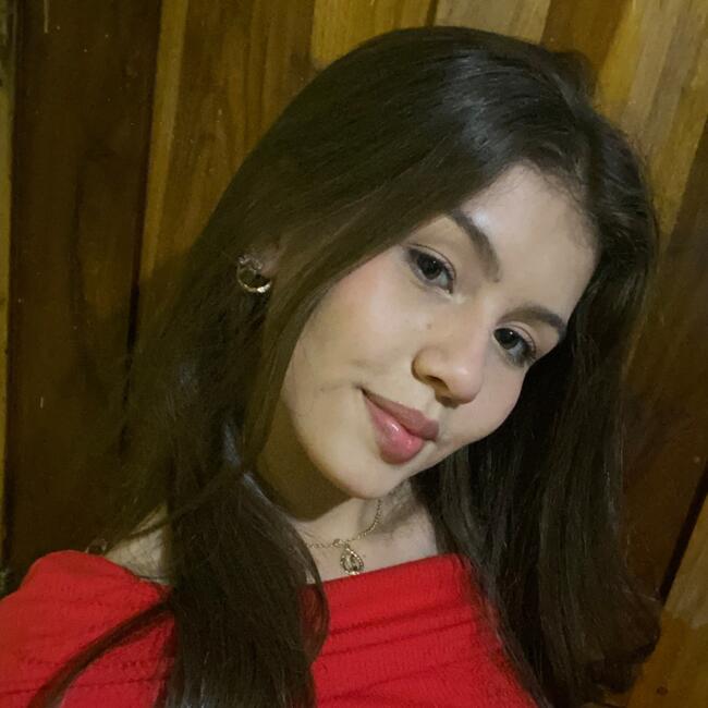 Canguro en Barcelona: KAYRA WALESKA