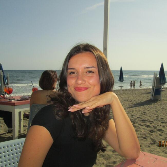 Babysitter a Roma: Giulia