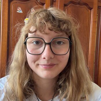 Babysitter in La Roche-sur-Yon: Lucie