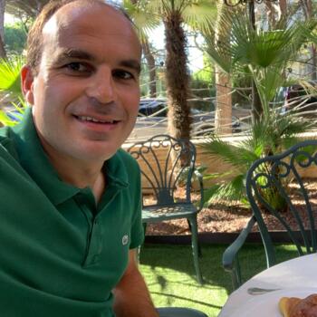 Job de garde d'enfants à Milan: job de garde d'enfants Roberto