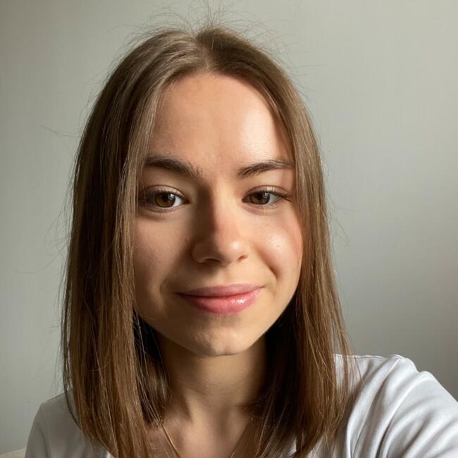 Babysitter in Bressuire: Clémence