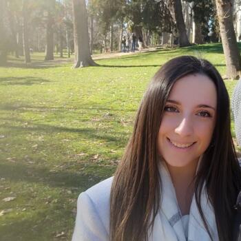 Babysitter in Albacete: ALMUDENA