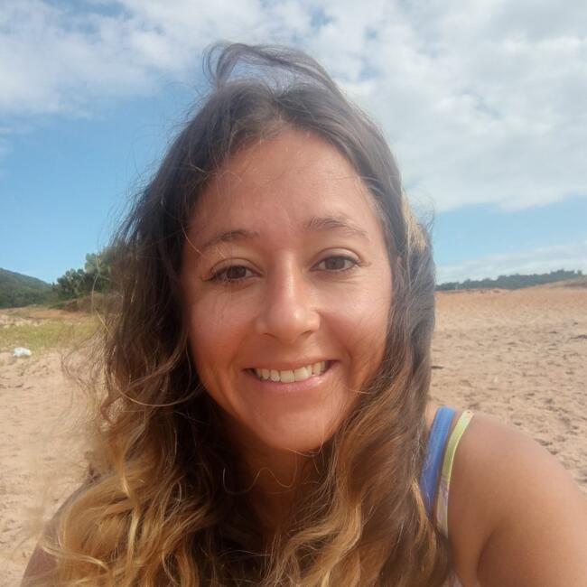 Babysitter in Armação dos Búzios: Gina