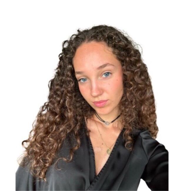 Babysitter in Rennes: Marie