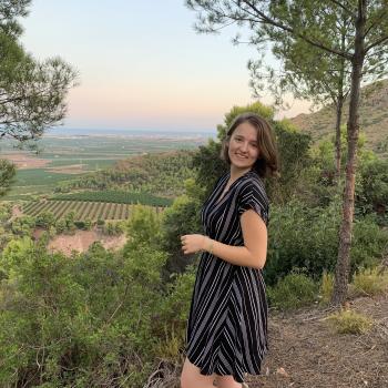 Baby-sitter in Tours: Eliette