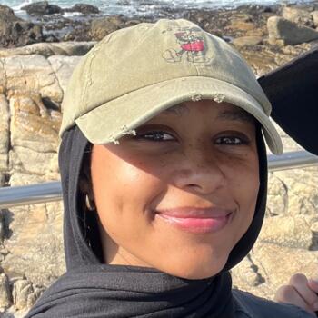 Babysitter in Cape Town: Natheera