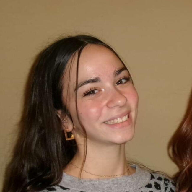 Babysitter in Rome: Sara