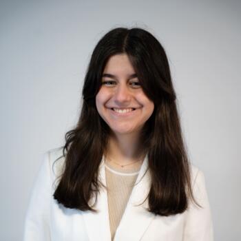 Babysitter in Porto: Lara Arosa