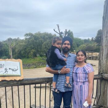 Babysitter in Hamilton: Navjeet