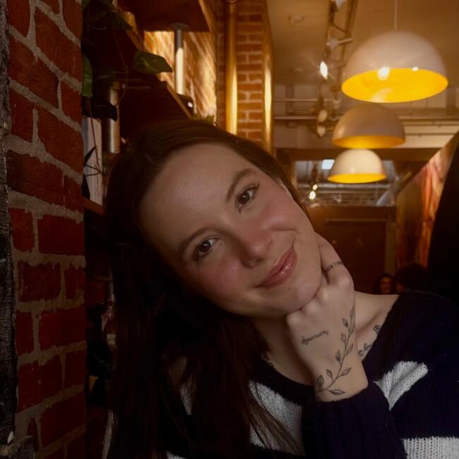 Baby-sitter in Ottawa: Elinor