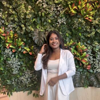 Babysitter in Seri Kembangan: Navina