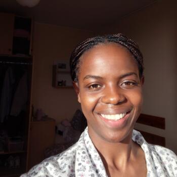 Babysitter Wroclaw: Adeline Helga